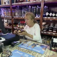 34 Avenue Wine And Liquors