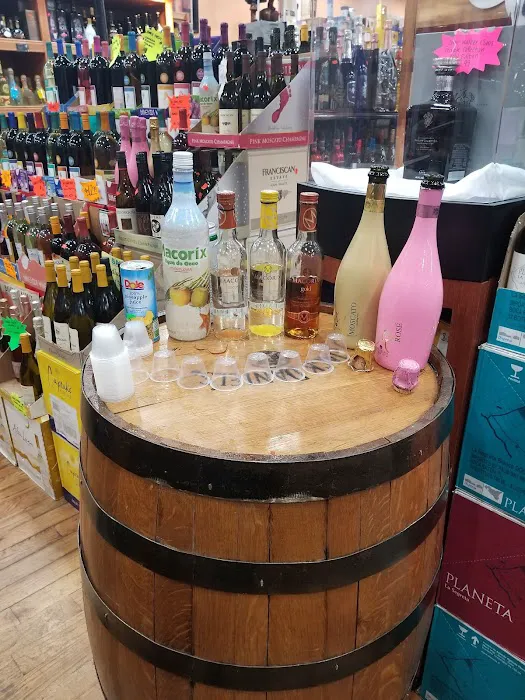 5th ave wine & liquors 2