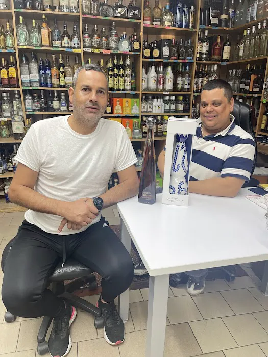 Gio Liquors 7