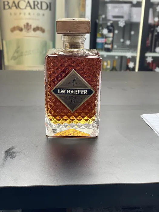 Vinology Wines and Liquors 0