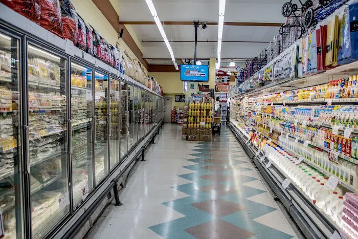 Cherry Valley Marketplace 9