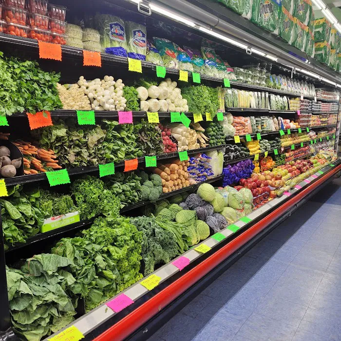 Ditmars Blvd Supermarket 3