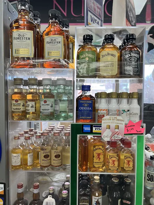 Garden bay wine & spirits 0