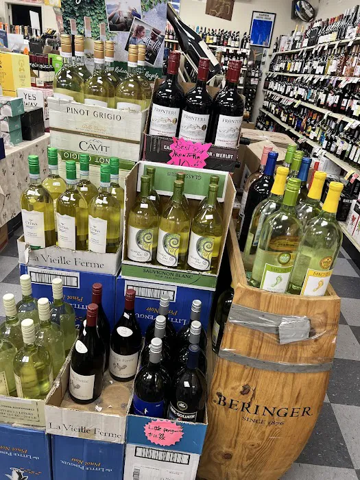 Garden bay wine & spirits 6