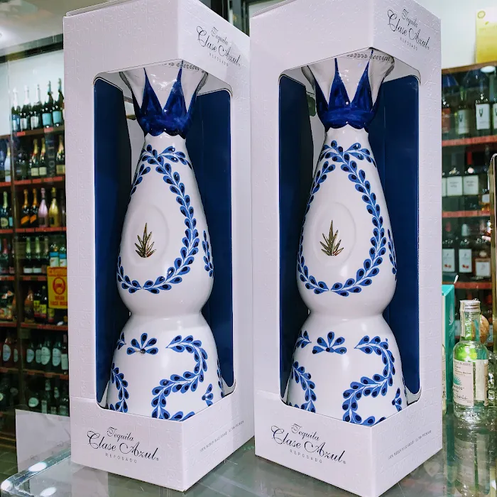 Luna Liquor Corp 5
