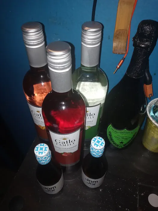 Lion Wine & Spirits 3