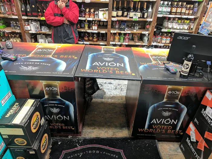Brand's Wine & Liquor 5