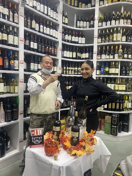 Brand's Wine & Liquor 6