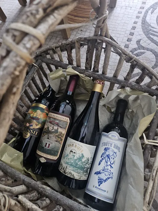 Brand's Wine & Liquor 2