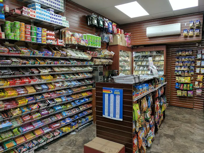 E Smoke Vape & Convenience 3