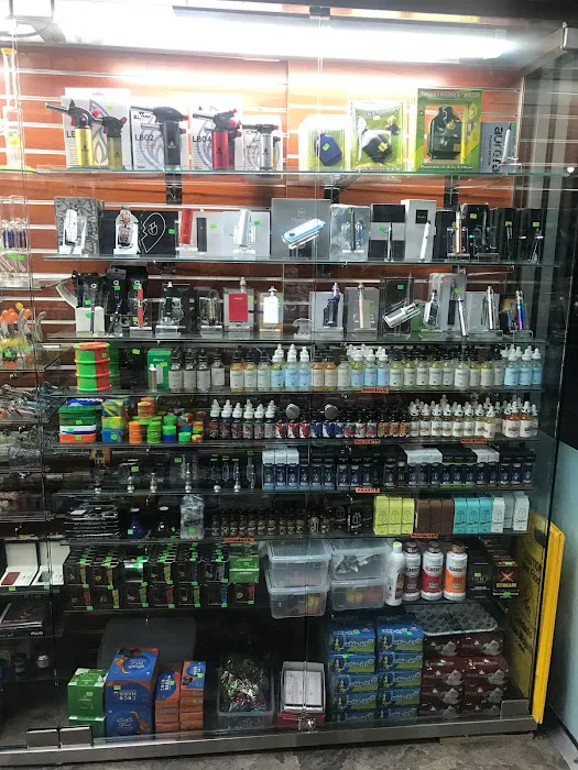 E Smoke Vape & Convenience 4