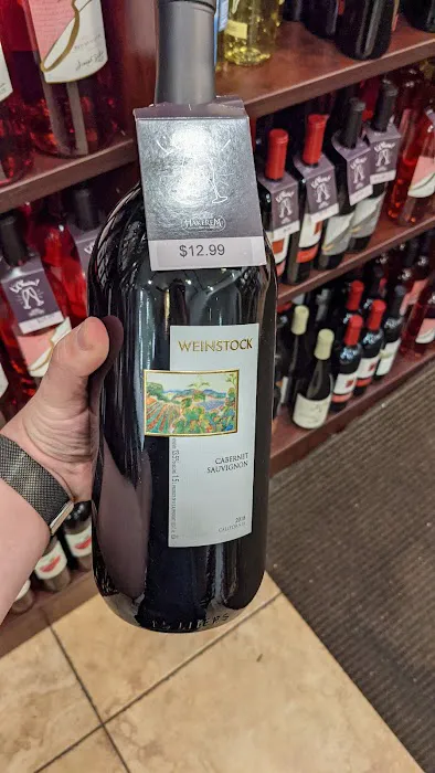 Hakerem Wine & Liquor 8