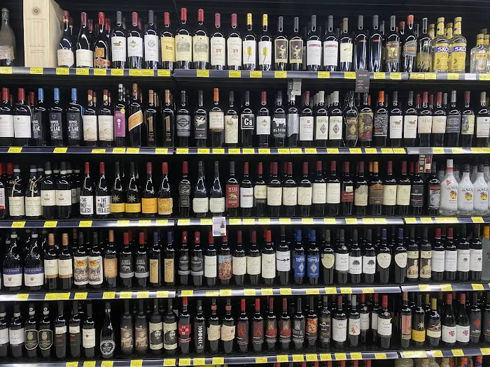 104st Wine & Liquor 9