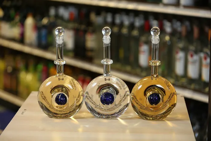 Bruce's Wines & Liquors 0
