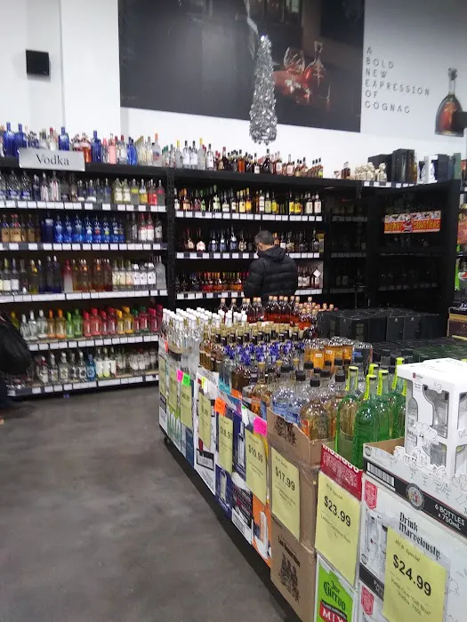 HUB Bronx Liquor & Wine 3