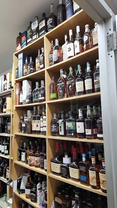 Great Liquor Store 4
