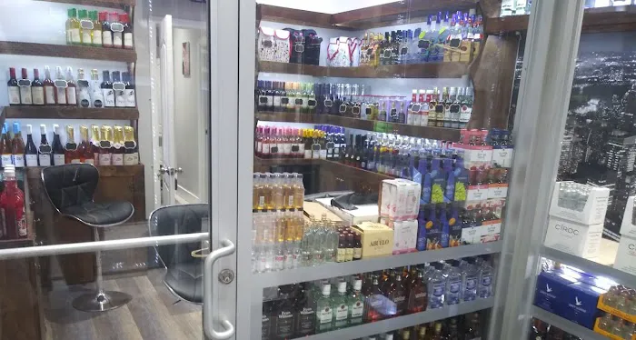 K & R Wine & Spirits 4