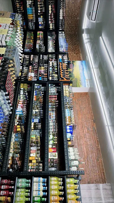 JH Wine & Liquors 0