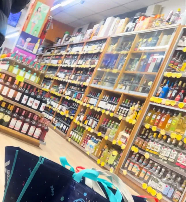 Heights Liquor & Wine 4