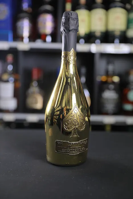 BLUE SKY WINE & LIQUOR / 法拉盛 酒庄 缅街 Flushing 2