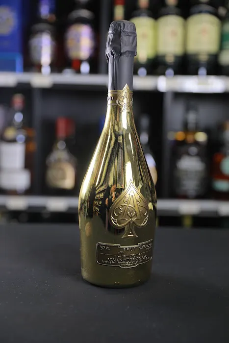 BLUE SKY WINE & LIQUOR / 法拉盛 酒庄 缅街 Flushing 5