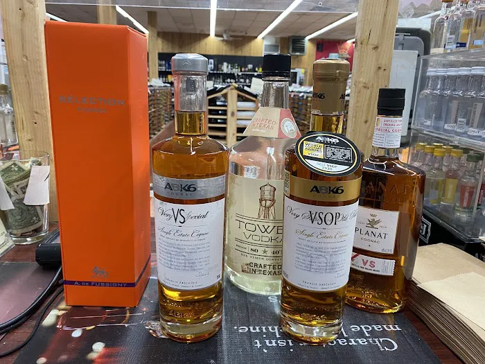 Central Court Liquor Warehouse 5