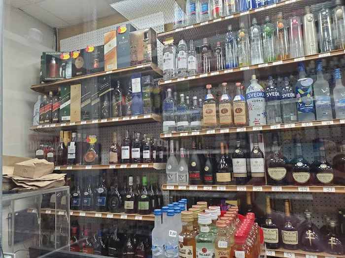J&M Liquor Store 5