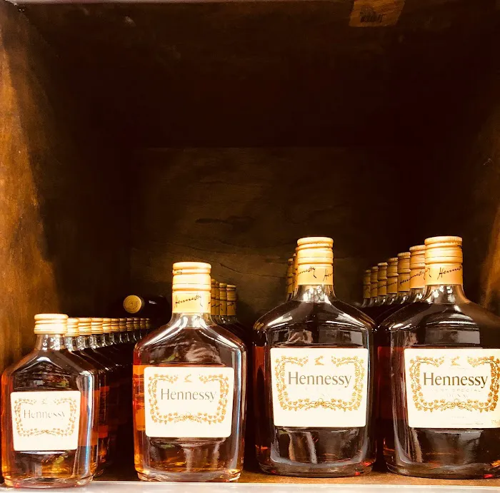 Elie's wines and Liquor 0