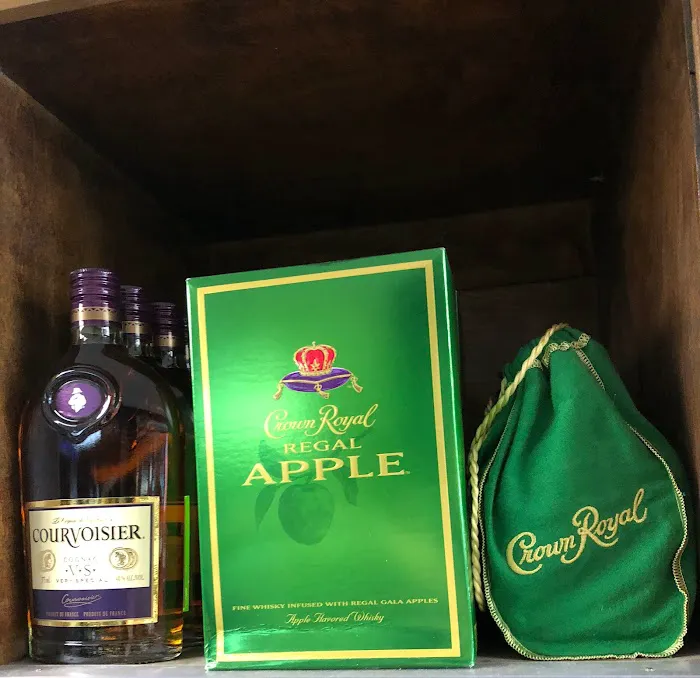 Elie's wines and Liquor 8