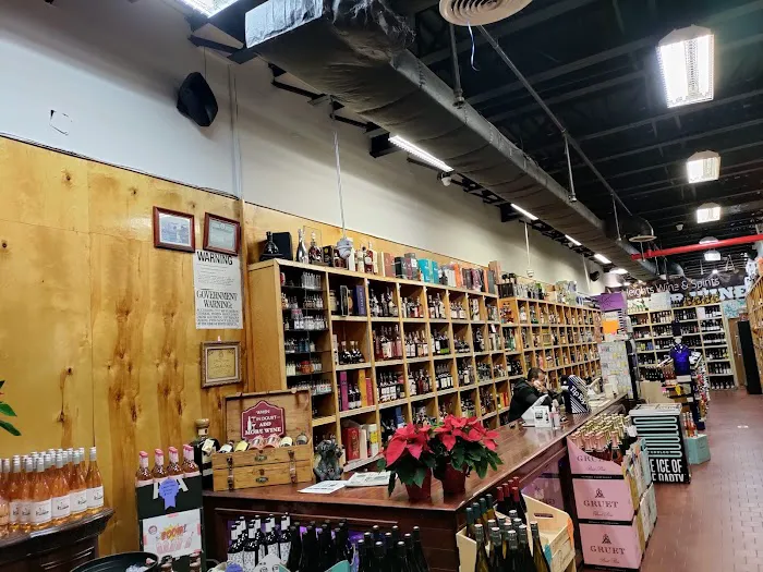 Heights Wine & Spirits 4