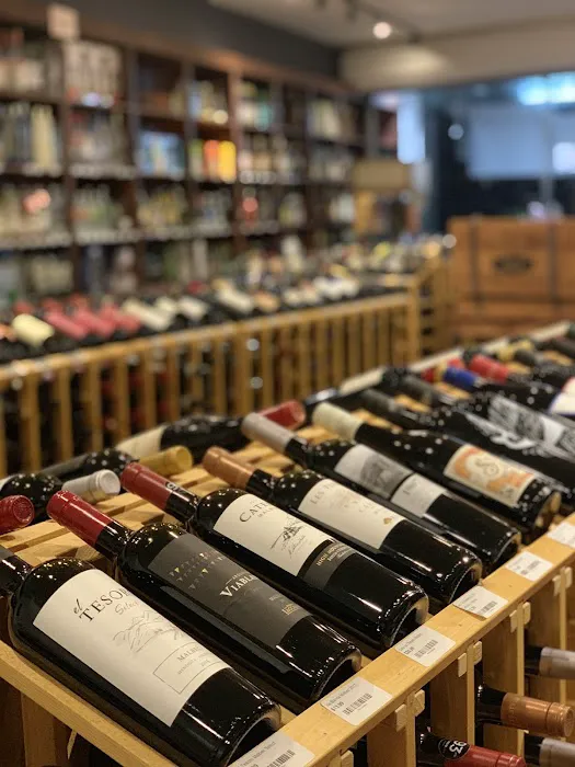 Douglaston Wine & Liquor 2