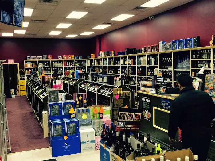 Lucky Star Liquor & Wine 7