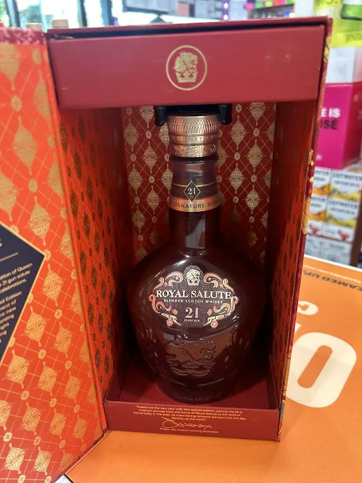 R&G Wine and Liquor 3