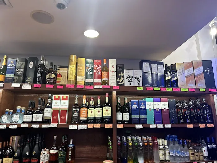 R&G Wine and Liquor 5