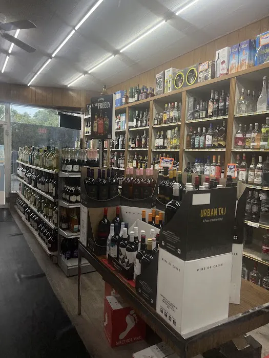 Dutch Broadway Liquors 3