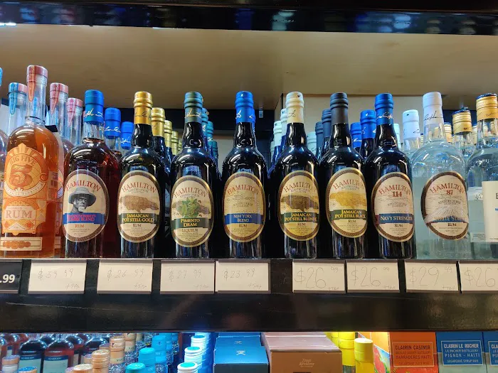 Pike's Wine & Liquor 2