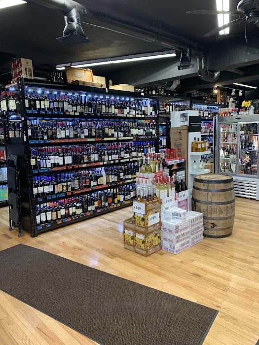 Pike's Wine & Liquor 8