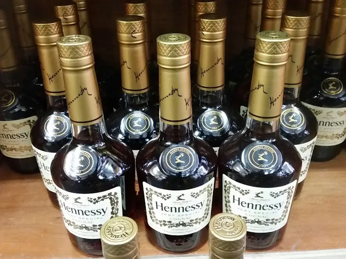 Soundview Wine and Liquors 1