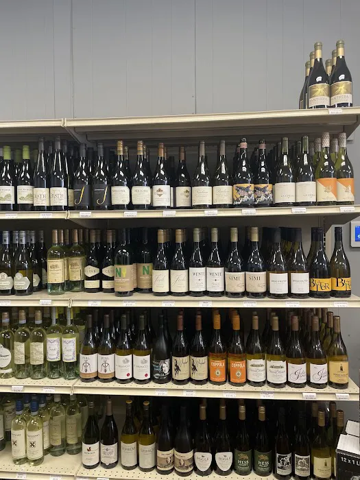 Tulip Ave Wines & Liquors 2