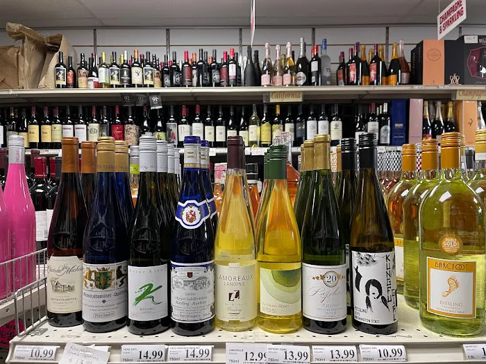 John Q Wine & Liquor 4