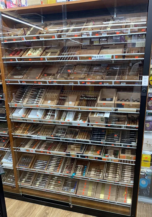 E Smoke & Cigar 7