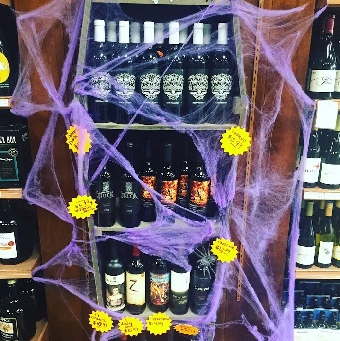 New Country Club Wine & Liquor 4