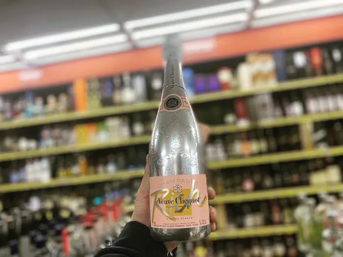 J&K Middletown wine&liquor 1