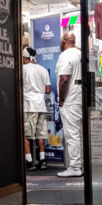 Dave's Liquor 2