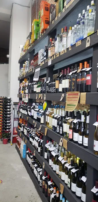 O & F Wines & Liquor 1
