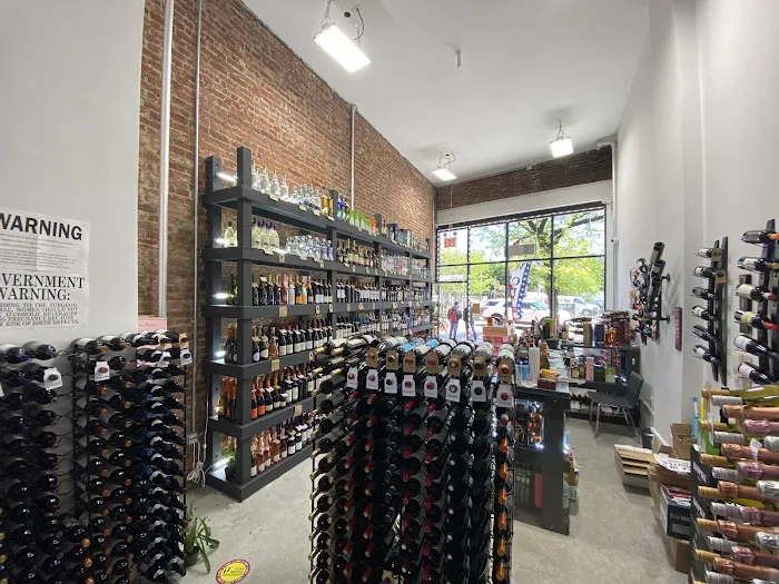 O & F Wines & Liquor 4