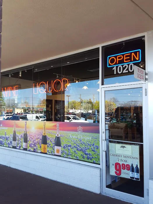 Harvest Wine & Liquor 3
