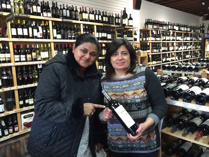 Roslyn Wine and Liquor 8