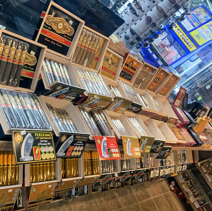 StopNGo Convenience Smoke Shop 5