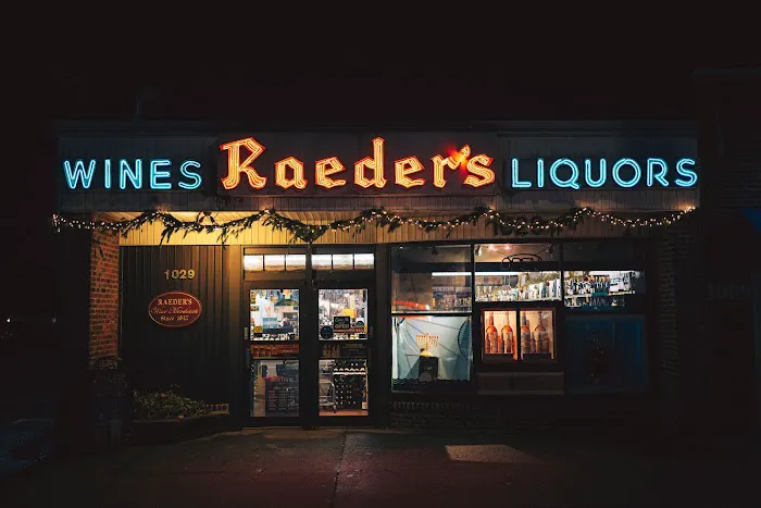 Raeder's Wines & Liquors 5